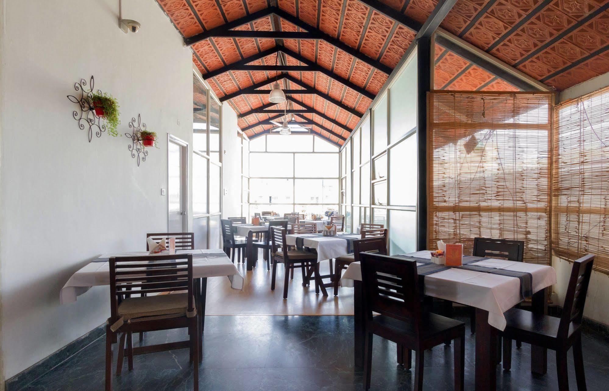 Maple Suites, Serviced Apartments Bangalore Extérieur photo
